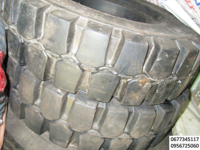 Шины , покрышки , колесо , 5х8 , Шины для погрузчиков 21х8-9 суперэластик
погрузчика   суперэластик mega-tпогрузчик грузоподьемностью 1,6 тонны суперэластик mega-t 